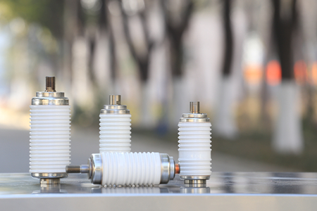 真空開關(guān)管接觸點(diǎn)選什么材質(zhì)好?一般為銅合金!